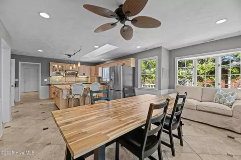 38 Shore Dr E, Oriental, NC 28571 photo 16