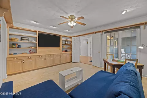 38 Shore Dr E, Oriental, NC 28571 photo 8