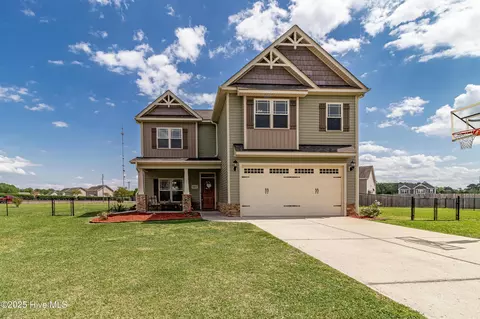 102 Dartha Ct, Goldsboro, NC 27530