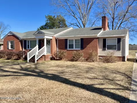 410 E Main St, Aulander, NC 27805
