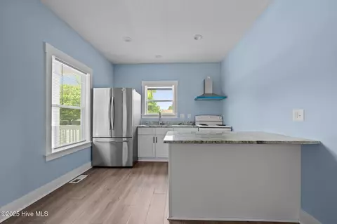 105 Bryan Pl, Washington, NC 27889 photo 4