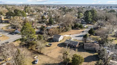 105 Bryan Pl, Washington, NC 27889 photo 12