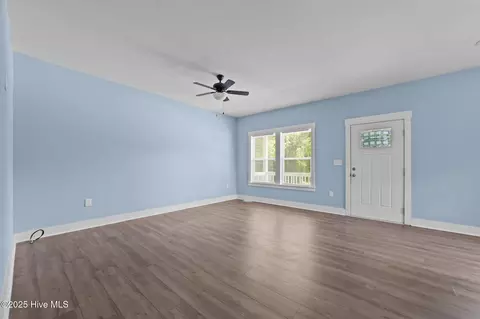 105 Bryan Pl, Washington, NC 27889 photo 6