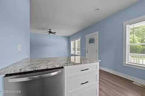 105 Bryan Pl, Washington, NC 27889 photo 10