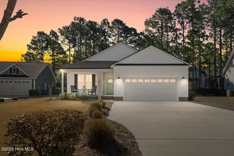 3695 Willow Lake Dr SE, Southport, NC 28461