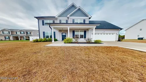 824 Wheatmill Ln, Jacksonville, NC 28546