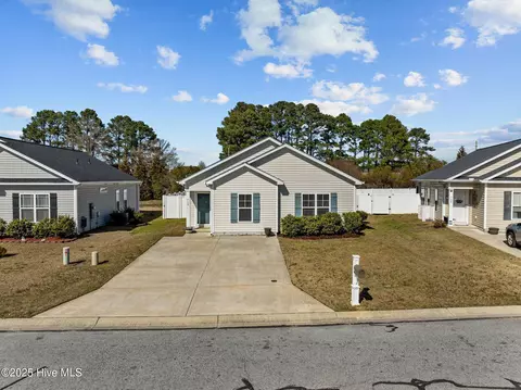 712 Seneca Ct, Winterville, NC 28590