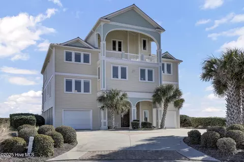 162 Oceanview Ln, North Topsail Beach, NC 28460