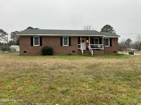 112 Carson Dr, Rocky Mount, NC 27803