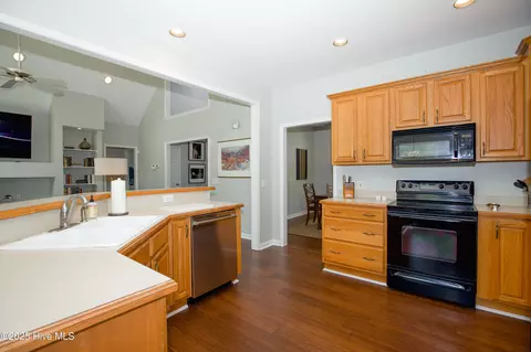 Kitchen - 221 Juniper Creek Blvd, Pinehurst, NC 28374 photo 4 of 5