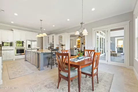 Dining - 6065 Shore Park Dr, Leland, NC 28451 photo 4 of 5