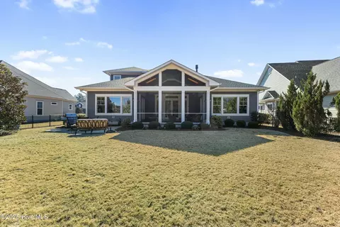 Exterior - 6065 Shore Park Dr, Leland, NC 28451 photo 16 of 19