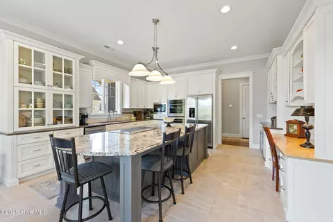 Kitchen - 6065 Shore Park Dr, Leland, NC 28451 photo 5 of 5