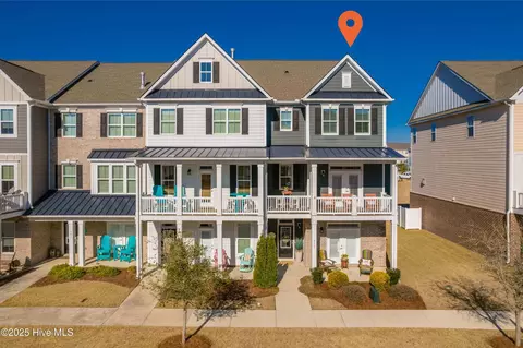 211 Shearwater Ln, Beaufort, NC 28516
