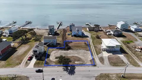 908 922 Island Rd, Harkers Island, NC 28531