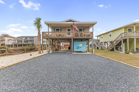 297 Sand Piper Ln, Holden Beach, NC 28462