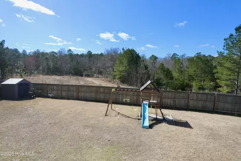 1025 Hydrangea Dr, Aberdeen, NC 28315 photo 38