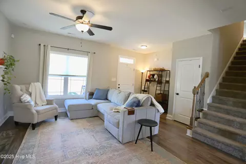 1025 Hydrangea Dr, Aberdeen, NC 28315 photo 8
