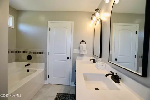 1025 Hydrangea Dr, Aberdeen, NC 28315 photo 23