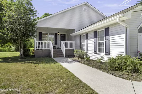 211 Nantucket Ct, Wilmington, NC 28412