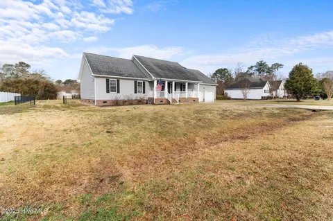 1007 Macey Jo Ct, Elizabeth City, NC 27909