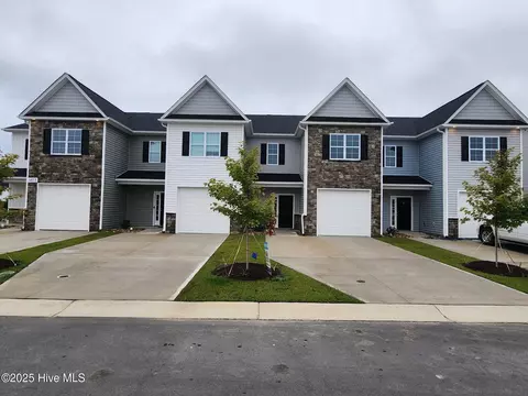 1408 Hartley Ln #A, Greenville, NC 27834