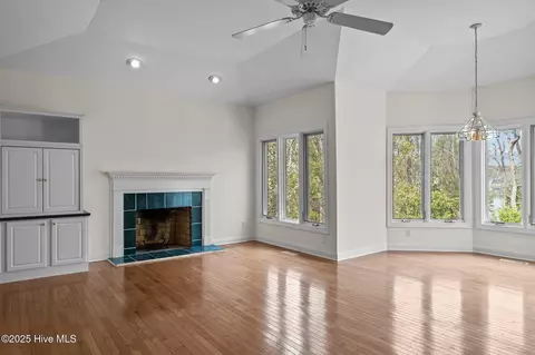 Living - 865 Diamondhead Dr S, Pinehurst, NC 28374 photo 7 of 12