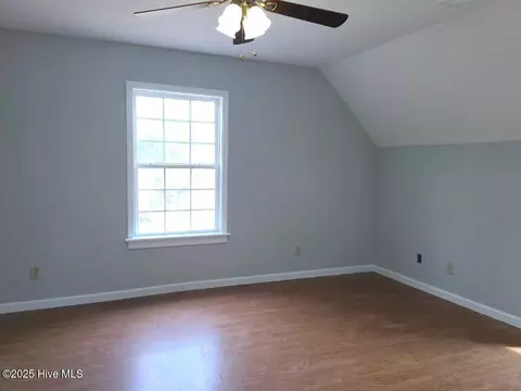 Bedroom - 200 Oakmont Dr, Hampstead, NC 28443 photo 10 of 14