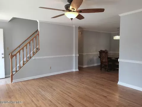 Living - 200 Oakmont Dr, Hampstead, NC 28443 photo 4 of 8