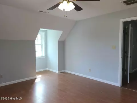 Bedroom - 200 Oakmont Dr, Hampstead, NC 28443 photo 11 of 14