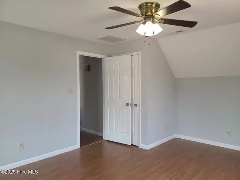 Bedroom - 200 Oakmont Dr, Hampstead, NC 28443 photo 13 of 14