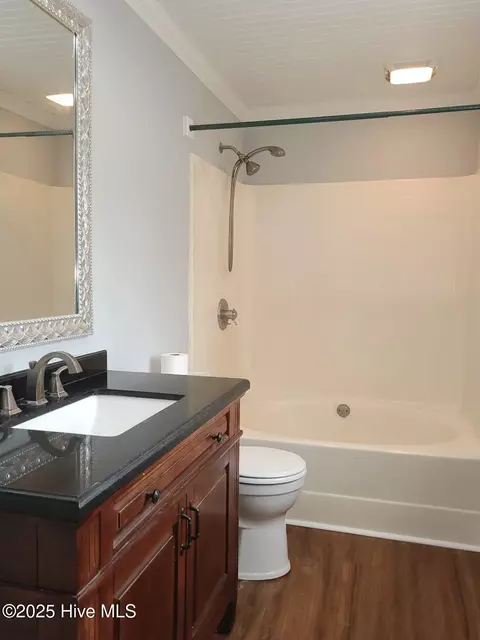 Bath - 200 Oakmont Dr, Hampstead, NC 28443 photo 2 of 6