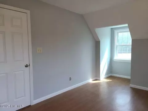 Bedroom - 200 Oakmont Dr, Hampstead, NC 28443 photo 8 of 14