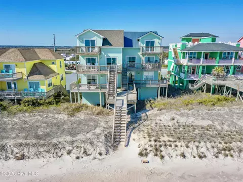 3960 Island Dr, North Topsail Beach, NC 28460