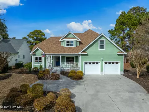 4385 Gauntlet Dr SE, Southport, NC 28461