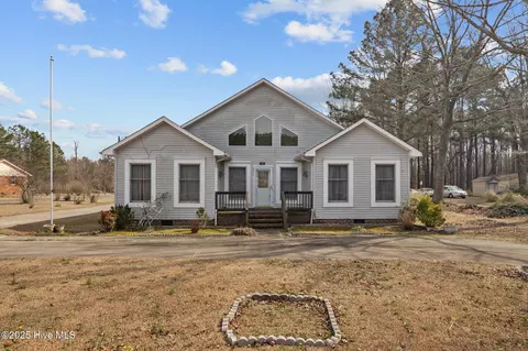 1918 Us Highway 17, Merry Hill, NC 27957
