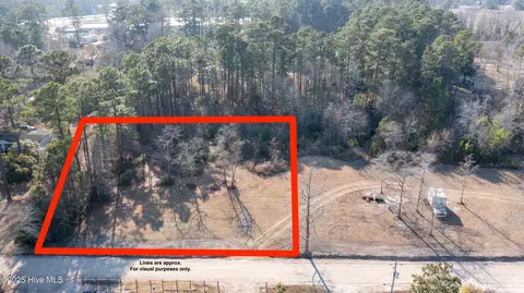 123 Wildcat Pond Rd, Hubert, NC 28539 photo 2