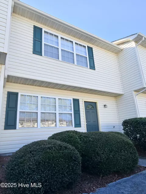 51 Pirates Cove Dr #51, Swansboro, NC 28584