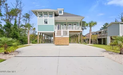 117 SE 41st St, Oak Island, NC 28465