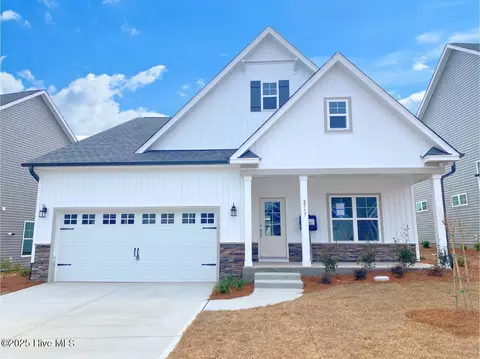 2717 Longleaf Pine Cir, Leland, NC 28451