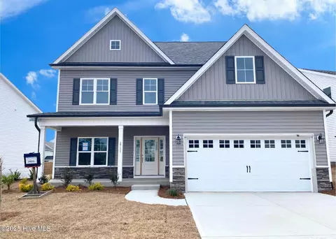 2711 Longleaf Pine Cir, Leland, NC 28451