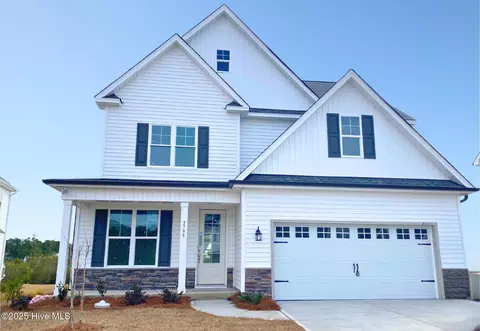 2795 Longleaf Pine Cir, Leland, NC 28451