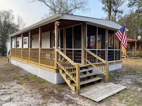 1743 Pompano St SW, Shallotte, NC 28470