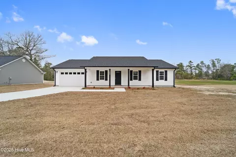 1996 Catherine Lake Rd, Richlands, NC 28574