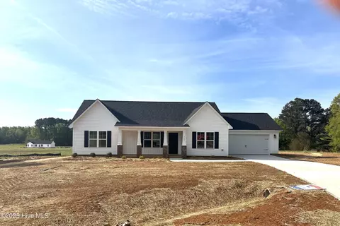 233 N Movado Trl, Kenly, NC 27542