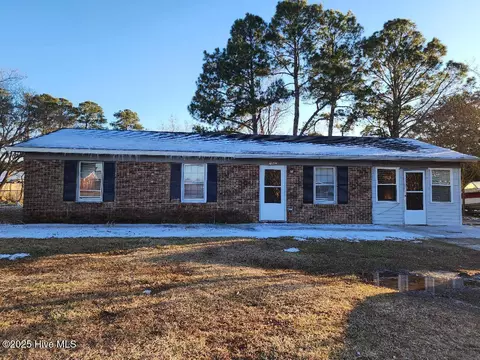 762 Second St, Ayden, NC 28513