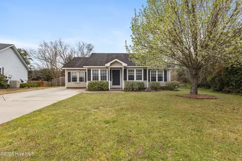 4600 Weybridge Ln, Wilmington, NC 28409