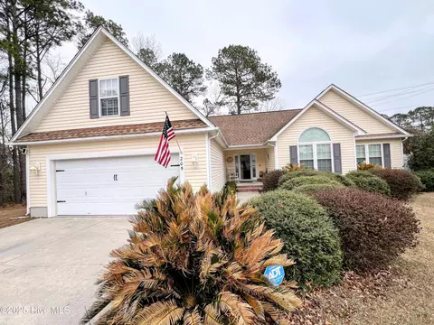 205 Cherry Blossom Ln, Havelock, NC 28532