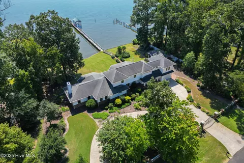 121 Nixons Beach Rd, Edenton, NC 27932