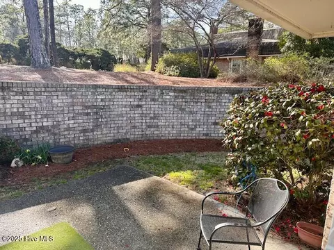 104 Wimbledon Dr, Pinehurst, NC 28374 photo 6